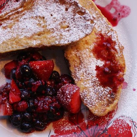 Anchor Down Bed & Breakfast Пиктън Екстериор снимка