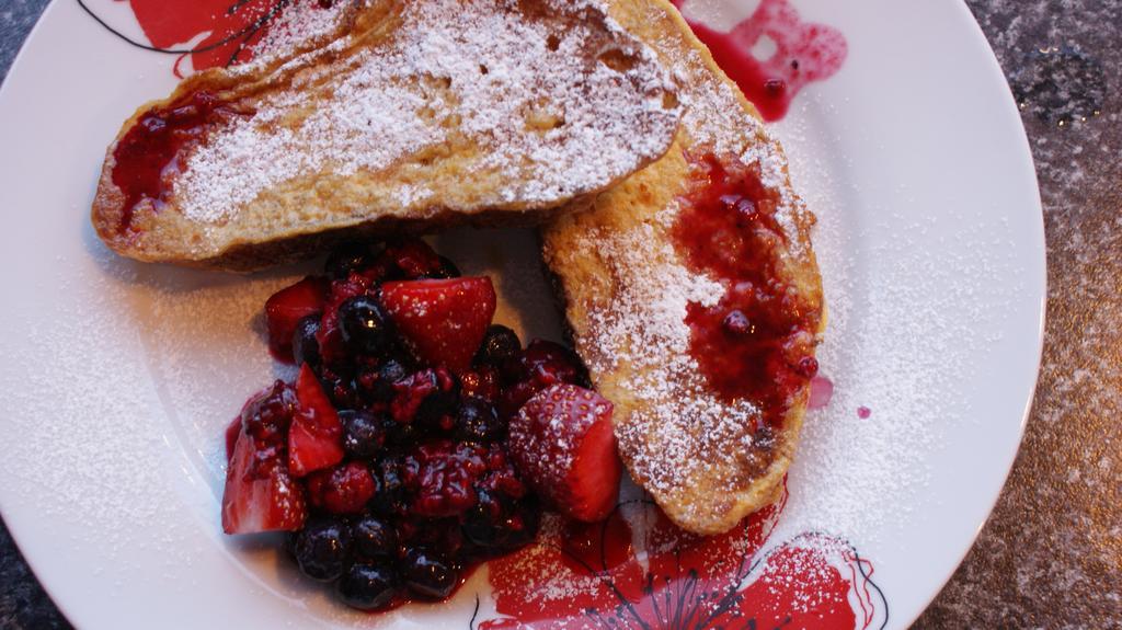 Anchor Down Bed & Breakfast Пиктън Екстериор снимка